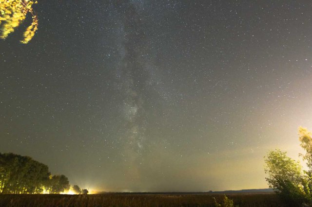 Молочний Шлях. Траса Київ ― Харків, біля села Борщів. Автор фото: Богдан Боровик.